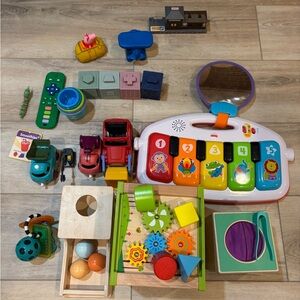 Vibrant Montessori Learning Toy Keyboard for Kids